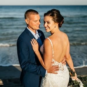 Meet your Posher, Caitlin